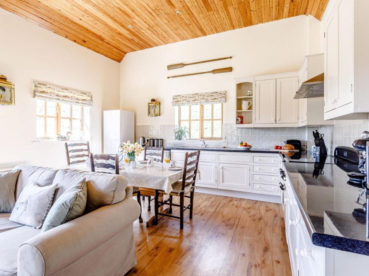 2 Bed In Dorchester 75243 Frampton  Εξωτερικό φωτογραφία